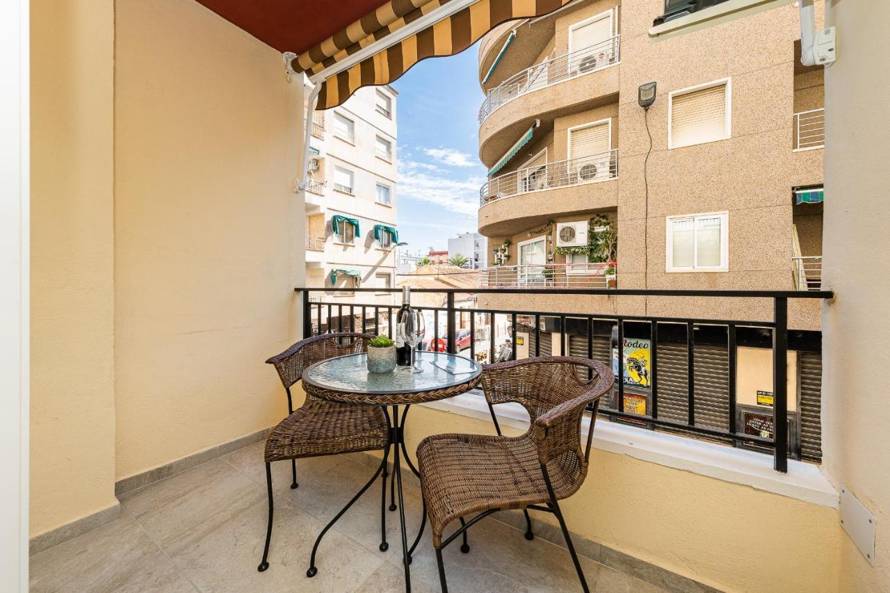 Apolo Beach Front - Sea View Luxury Apartment Torrevieja Dış mekan fotoğraf