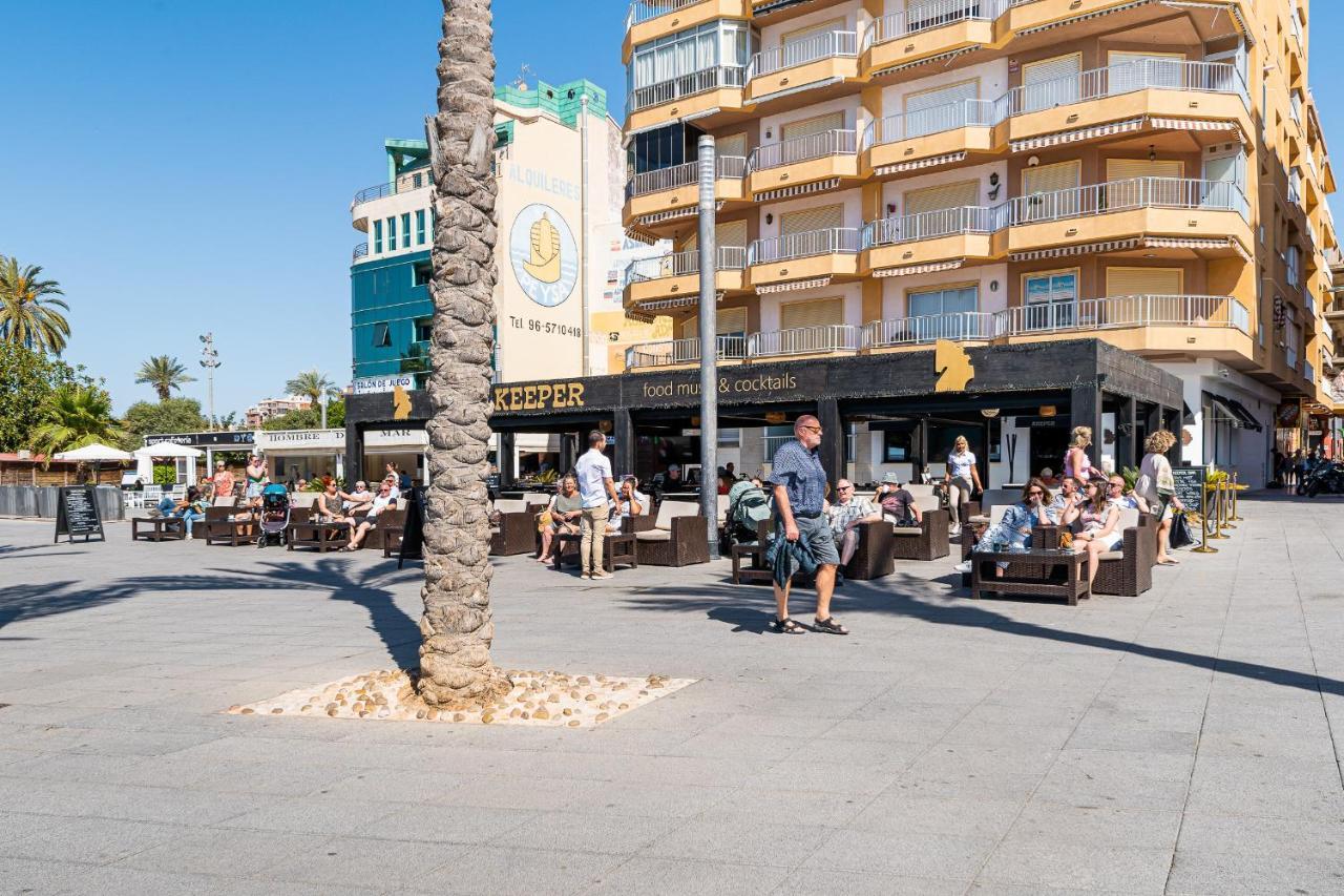 Apolo Beach Front - Sea View Luxury Apartment Torrevieja Dış mekan fotoğraf